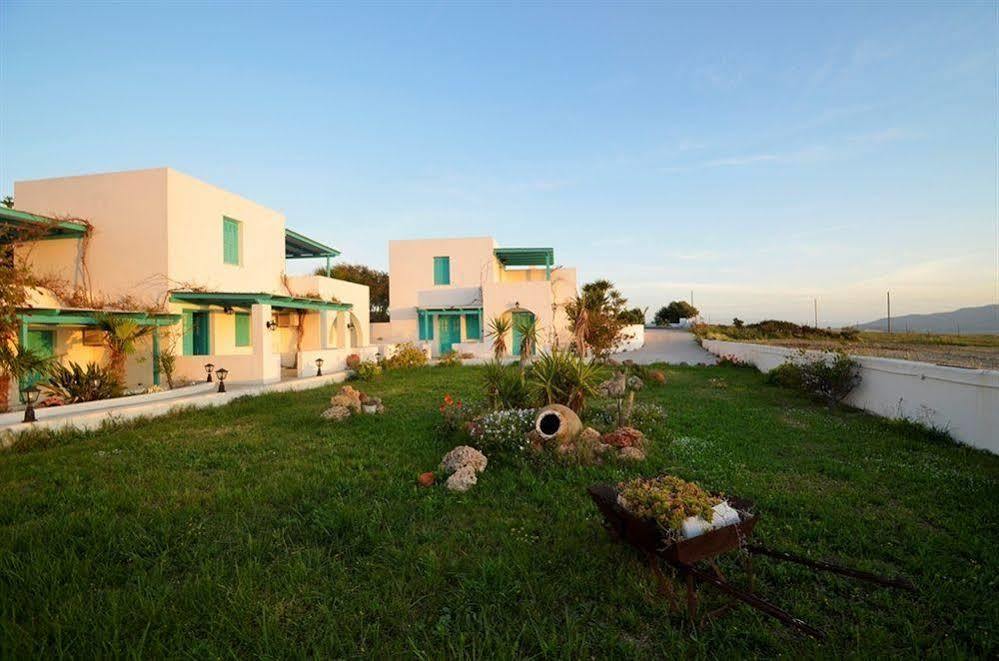 Glarakia Studios Adamantas  ภายนอก รูปภาพ